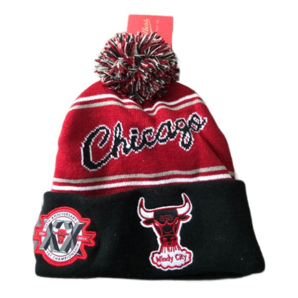 New Era NBA Chicago Bulls Jake Cuff Beanie Pompom